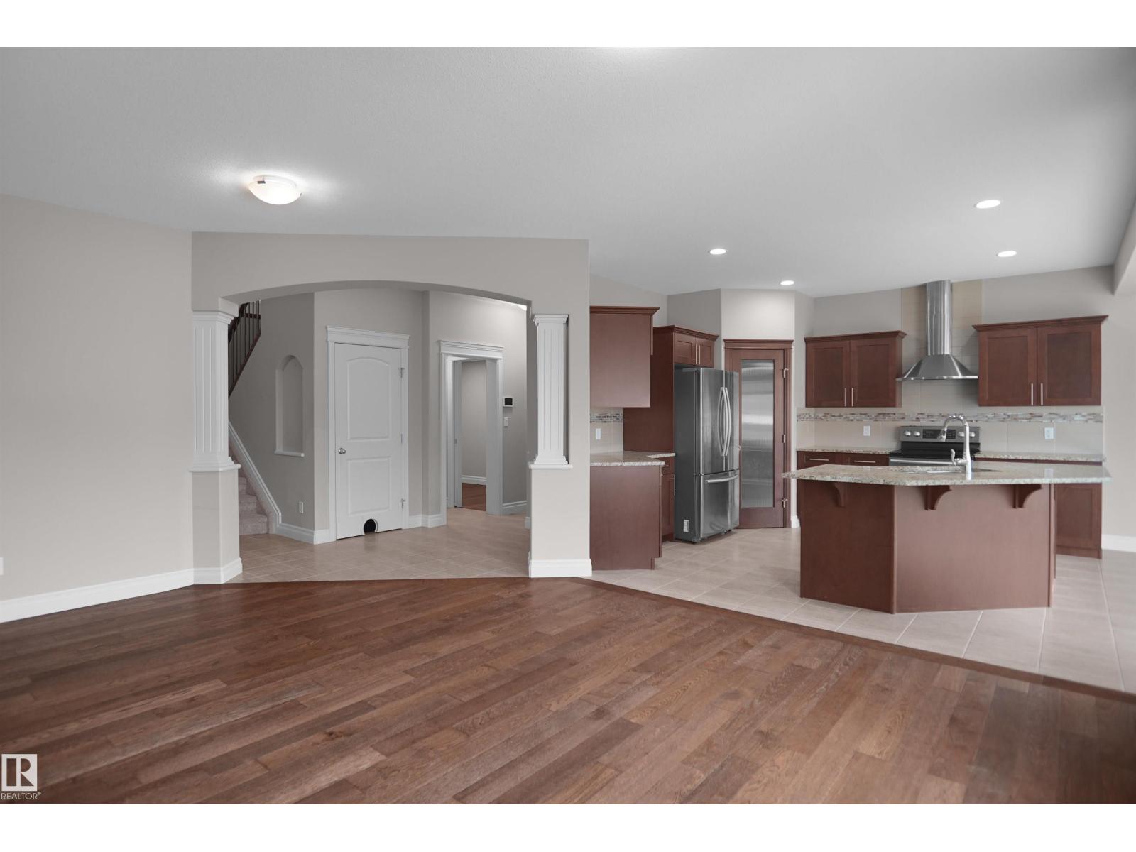 138 Henderson Li Property Photo 11