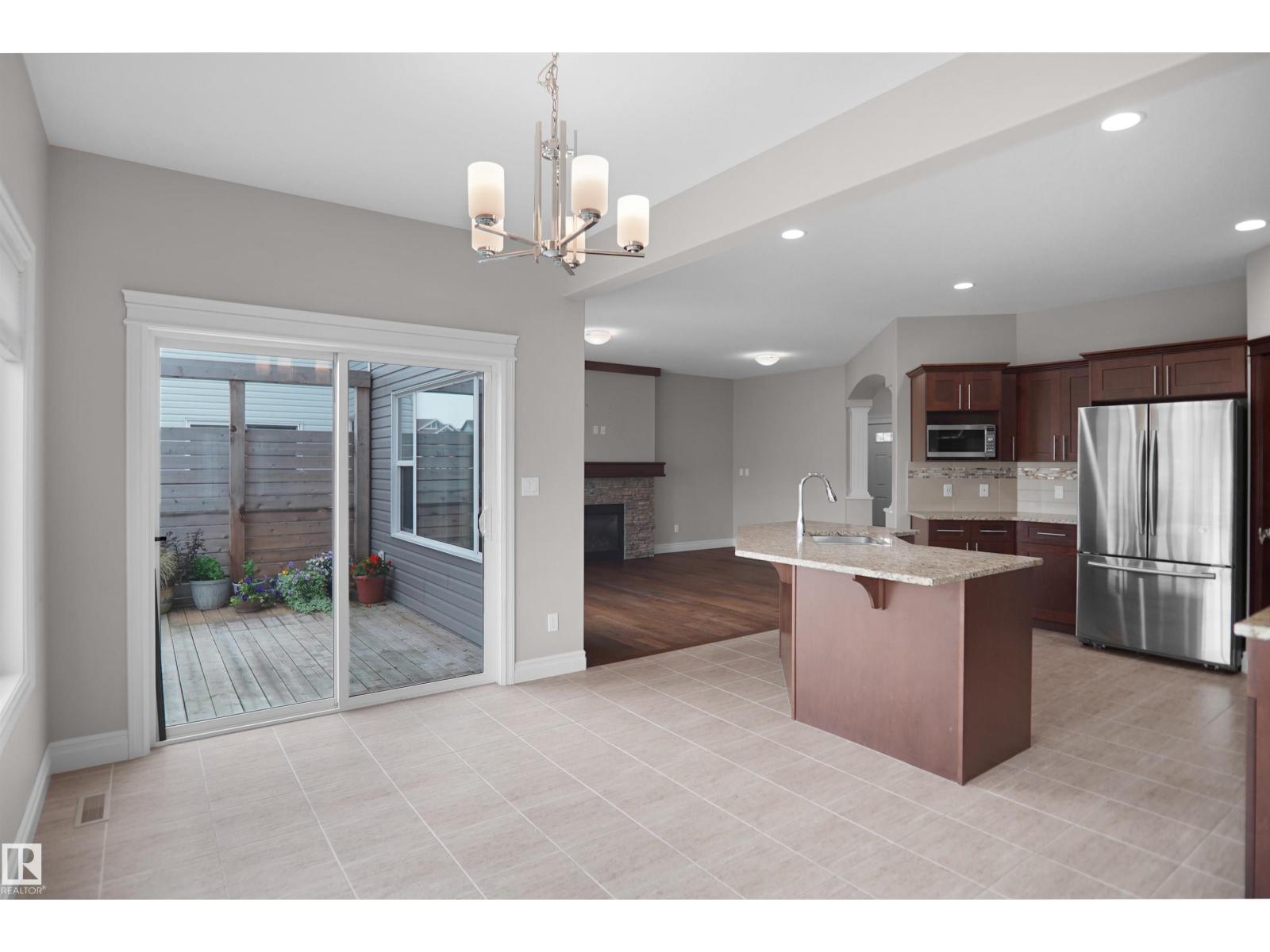 138 Henderson Li Property Photo 17