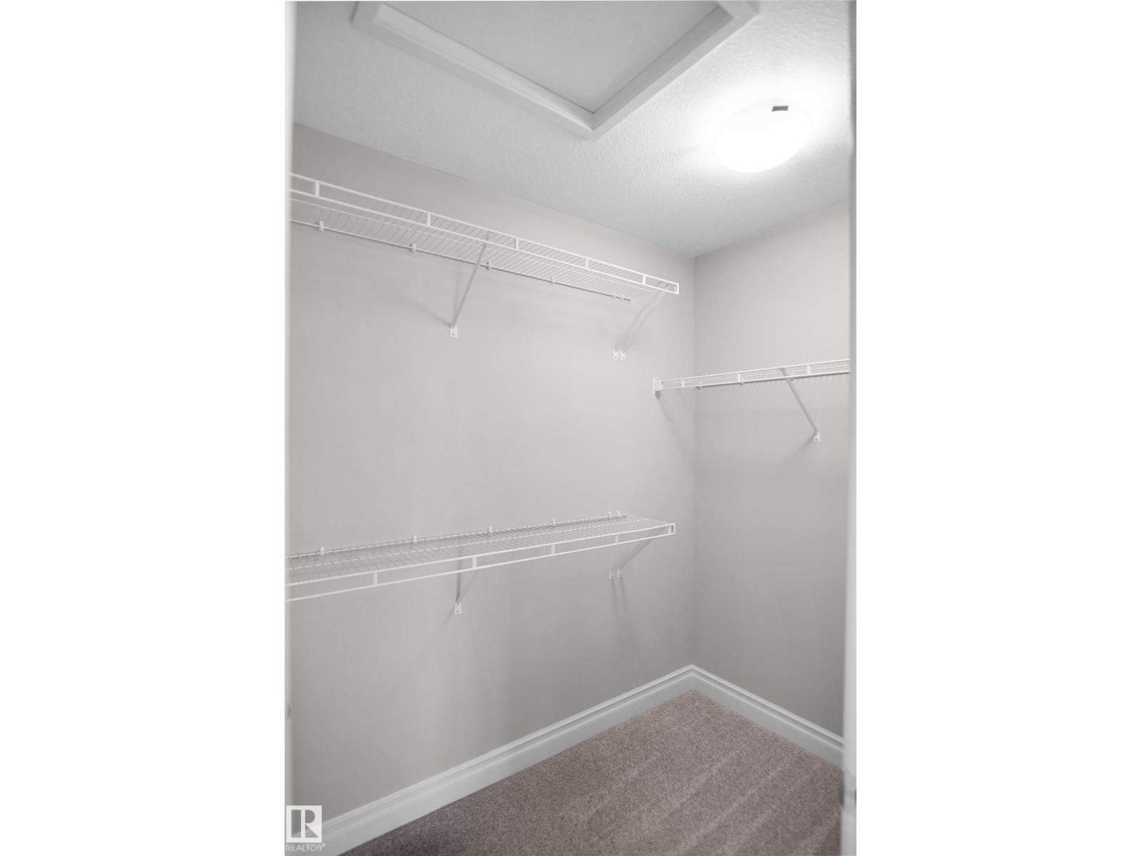 138 Henderson Li Property Photo 35