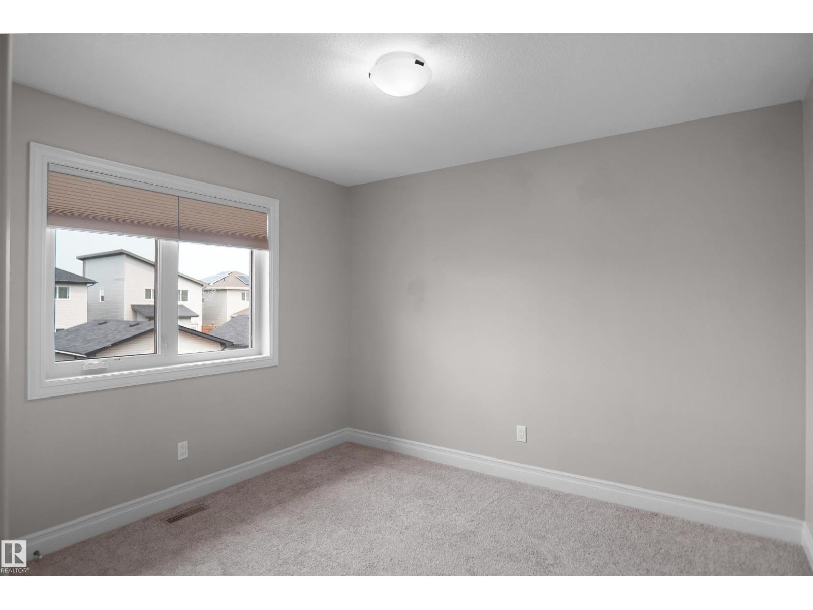 138 Henderson Li Property Photo 38