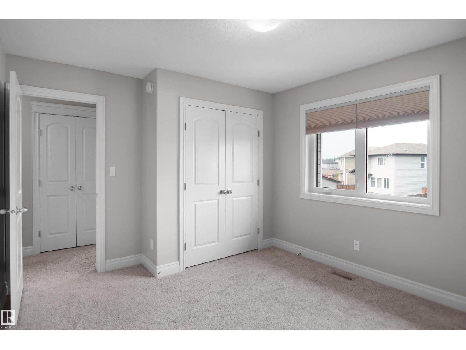 138 Henderson Li Property Photo 39