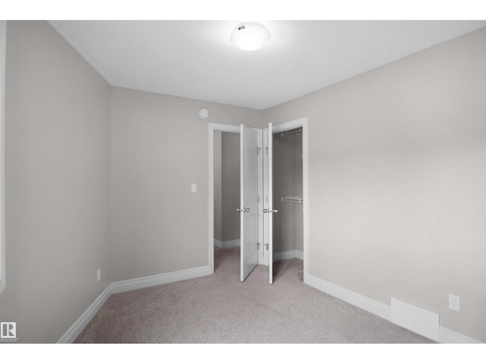 138 Henderson Li Property Photo 42