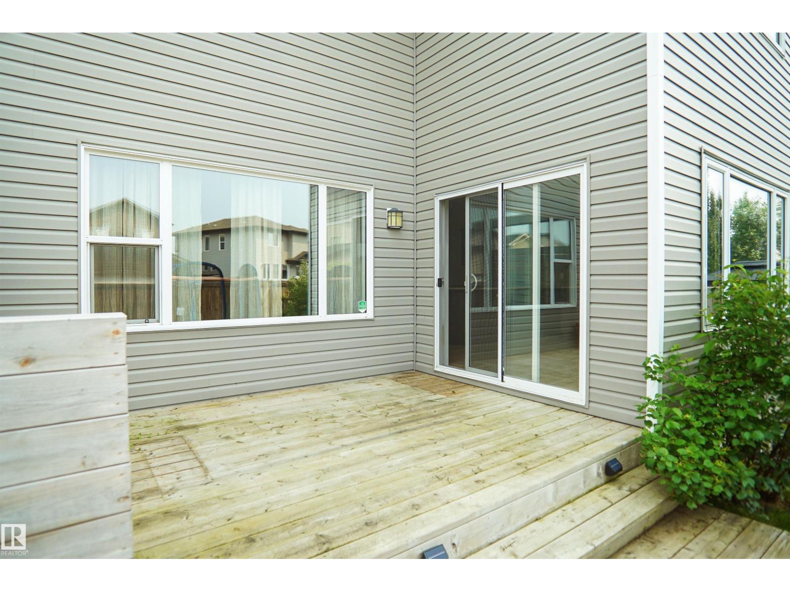 138 Henderson Li Property Photo 59
