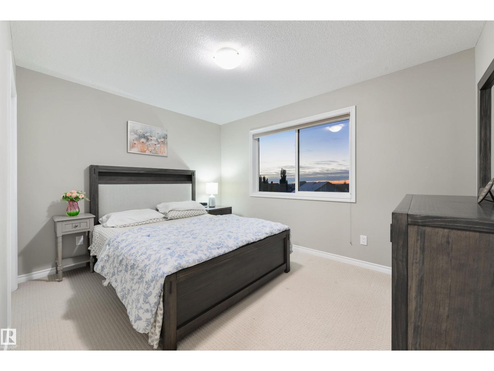 5932 12 Av Sw Property Photo 21