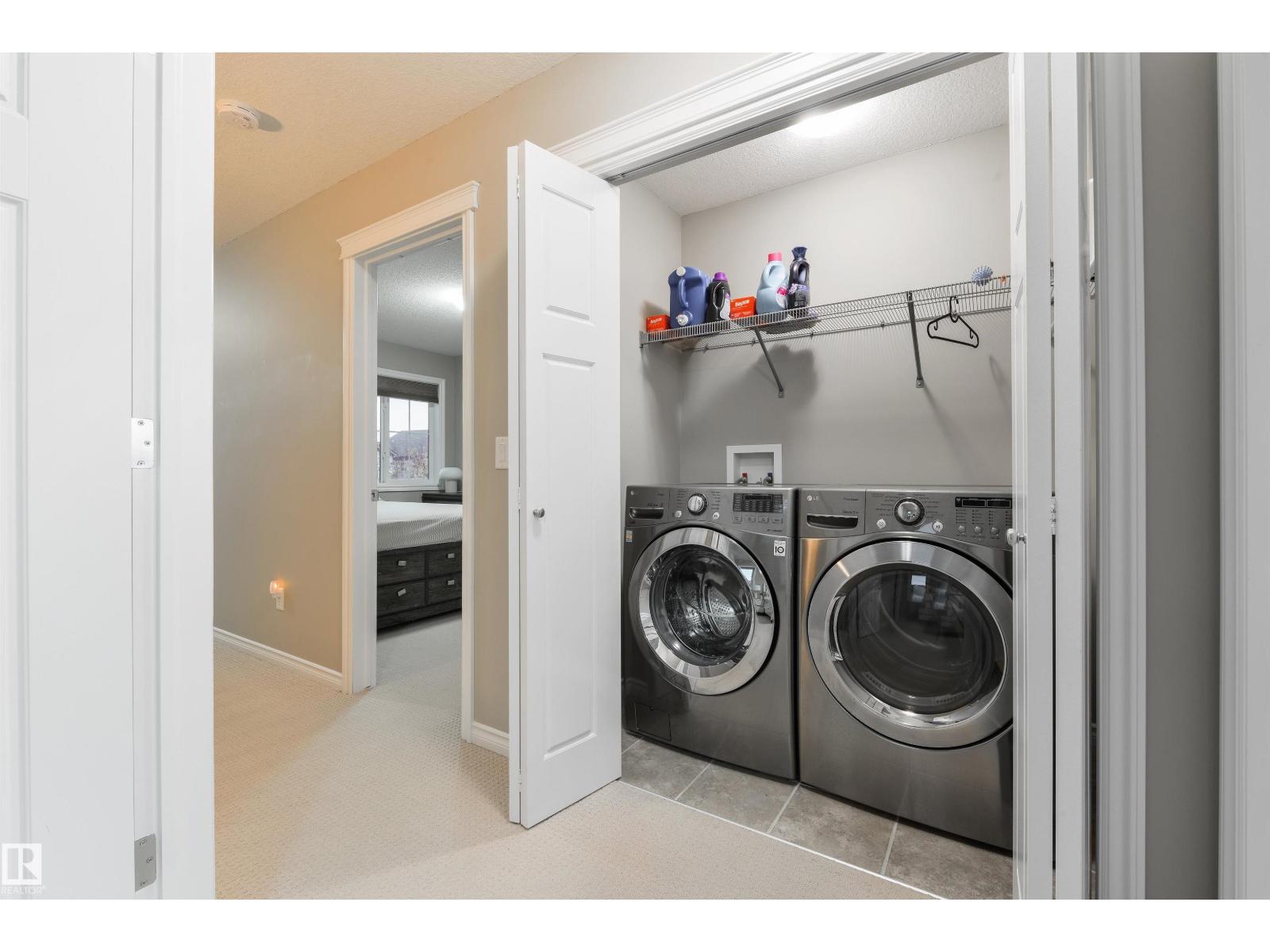 5932 12 Av Sw Property Photo 25