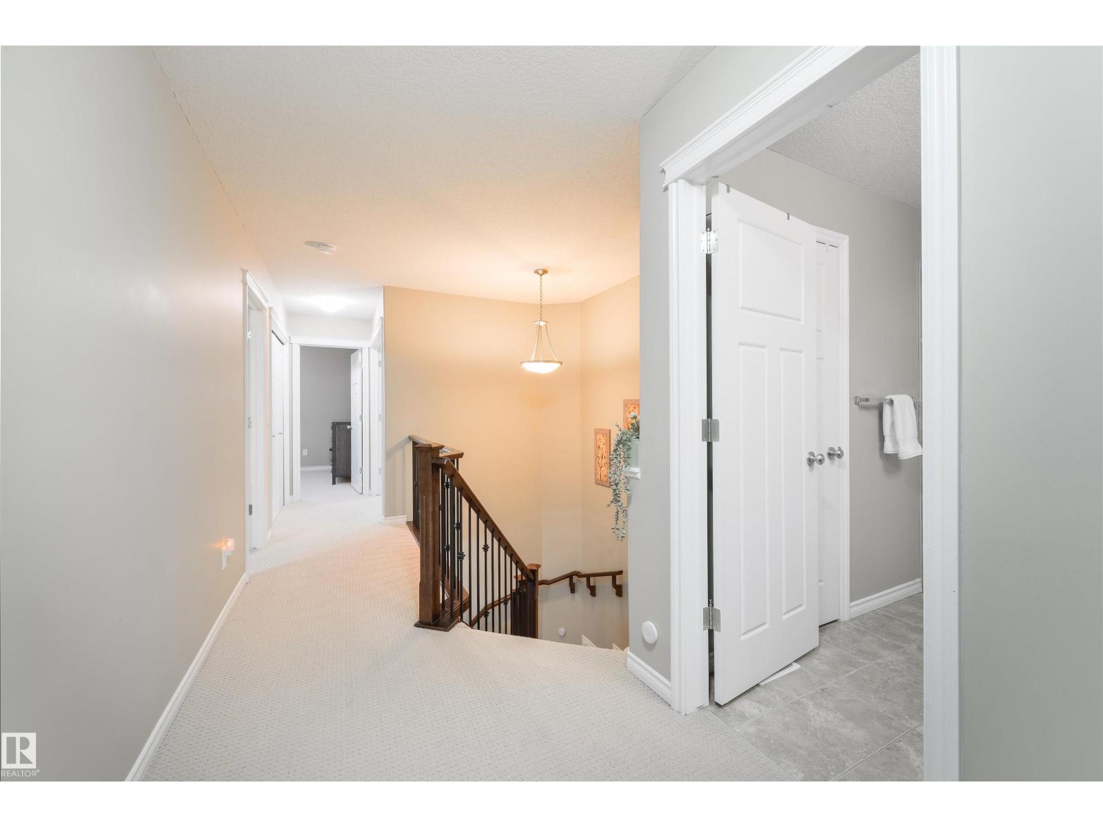 5932 12 Av Sw Property Photo 26