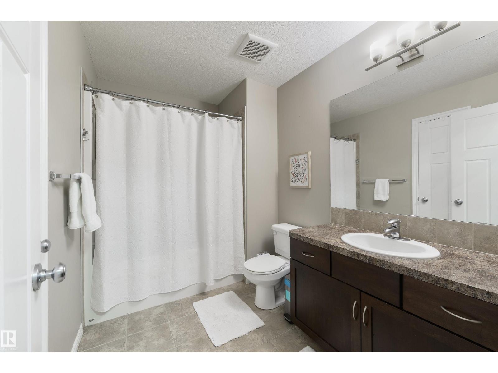 5932 12 Av Sw Property Photo 27