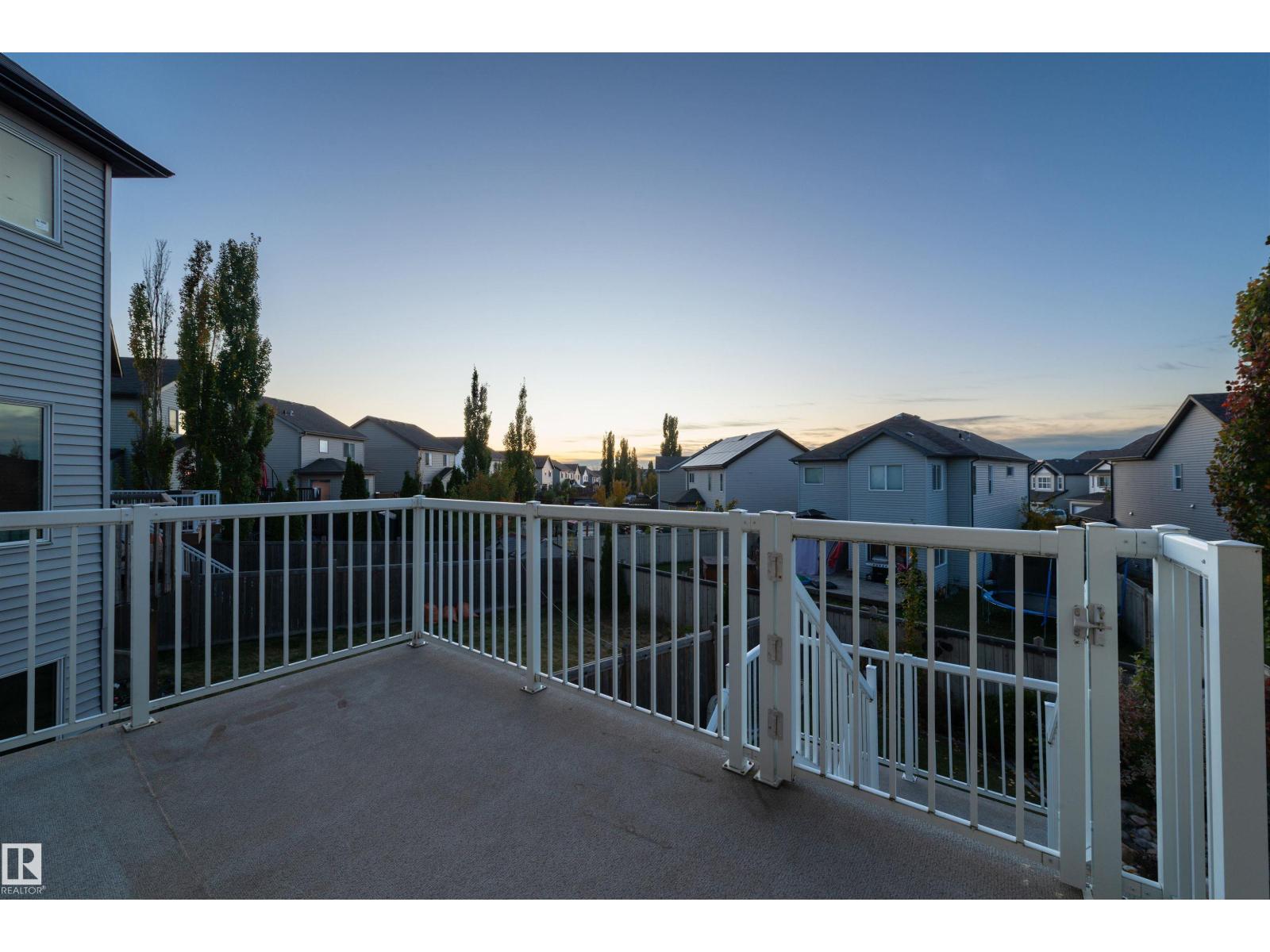 5932 12 Av Sw Property Photo 41