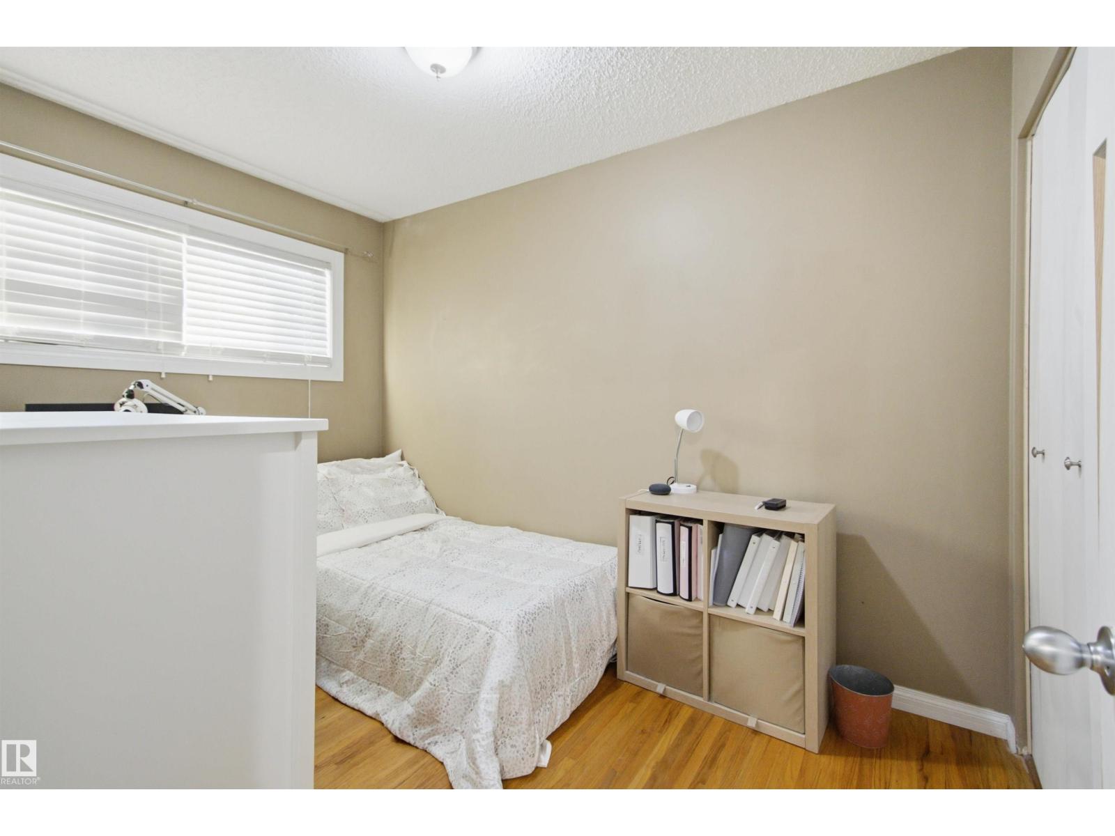 15933 95 Av Nw Property Photo 17