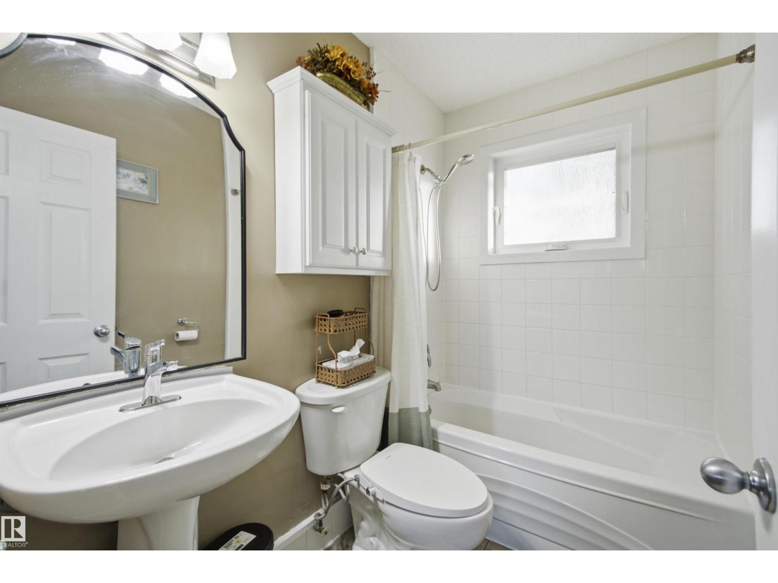 15933 95 Av Nw Property Photo 22