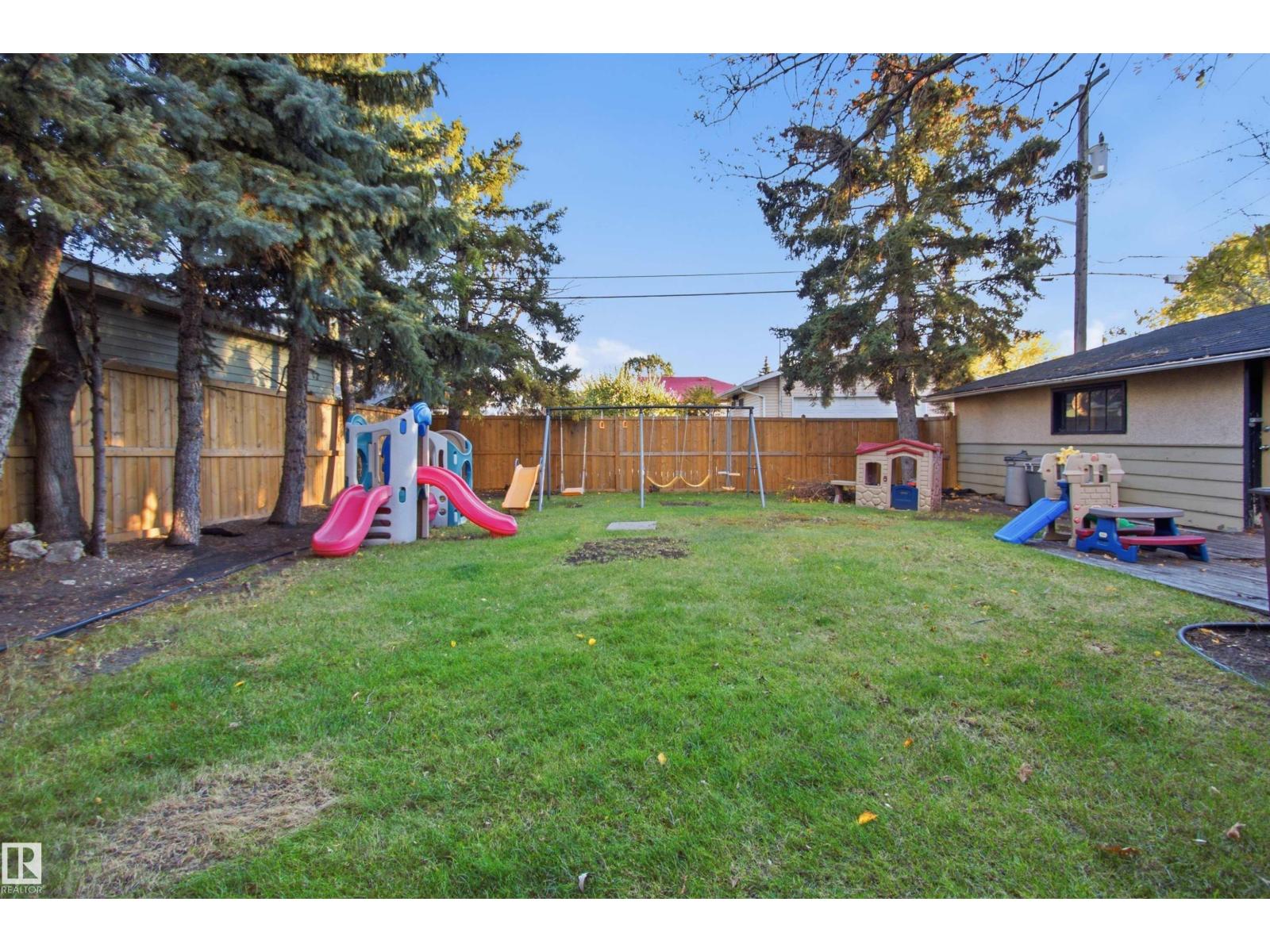 15933 95 Av Nw Property Photo 34