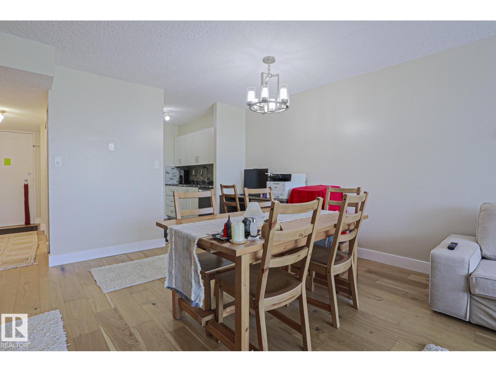 #20 8735 165 St Nw Property Photo 5