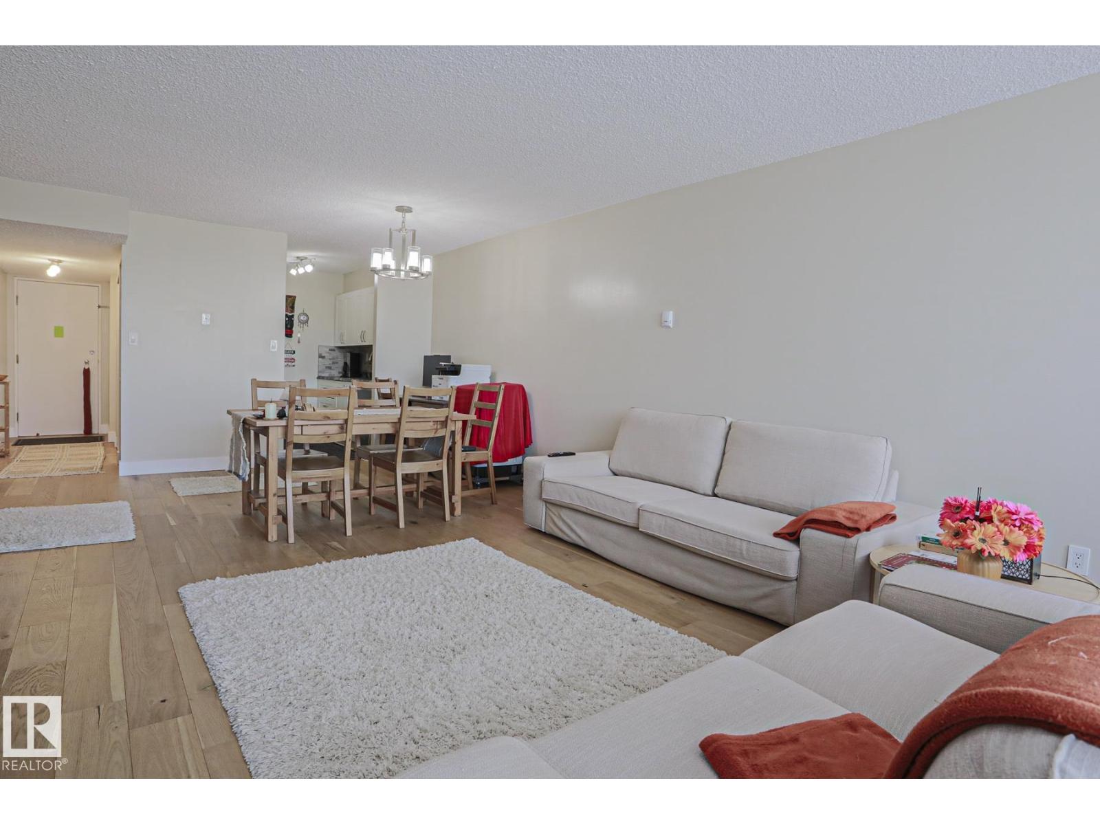 #20 8735 165 St Nw Property Photo 8