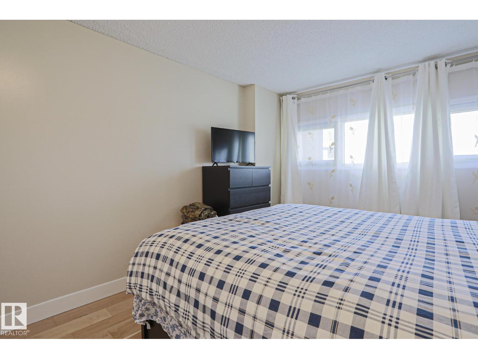 #20 8735 165 St Nw Property Photo 16