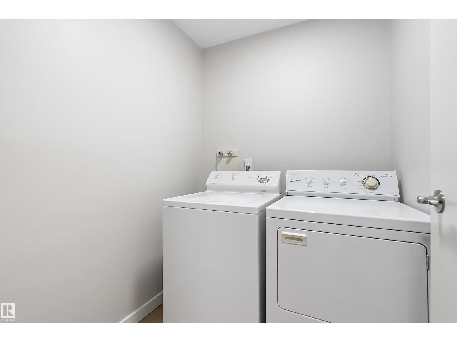 10928 34a Av Nw Property Photo 30