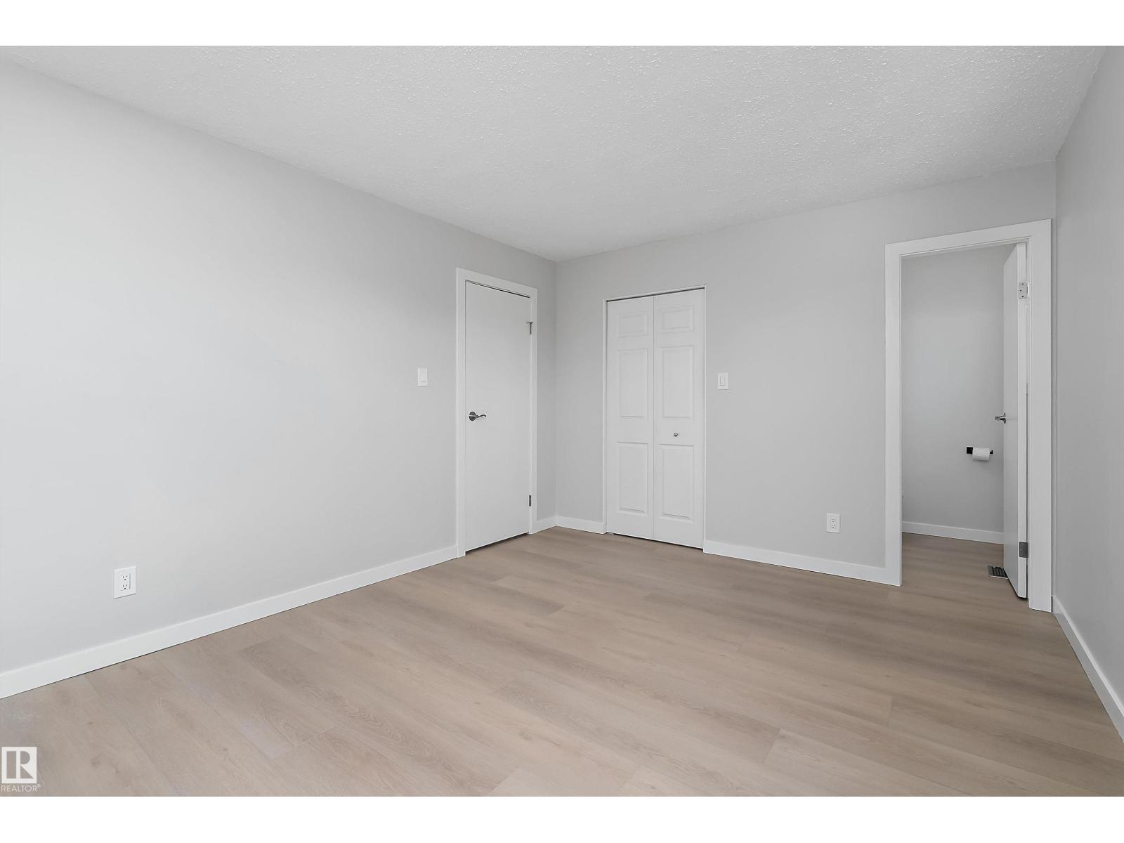 10928 34a Av Nw Property Photo 34
