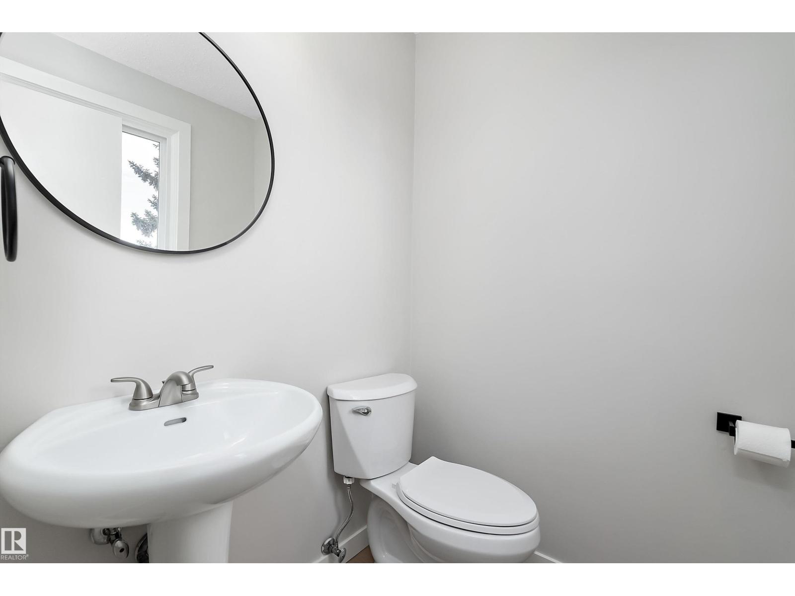 10928 34a Av Nw Property Photo 35