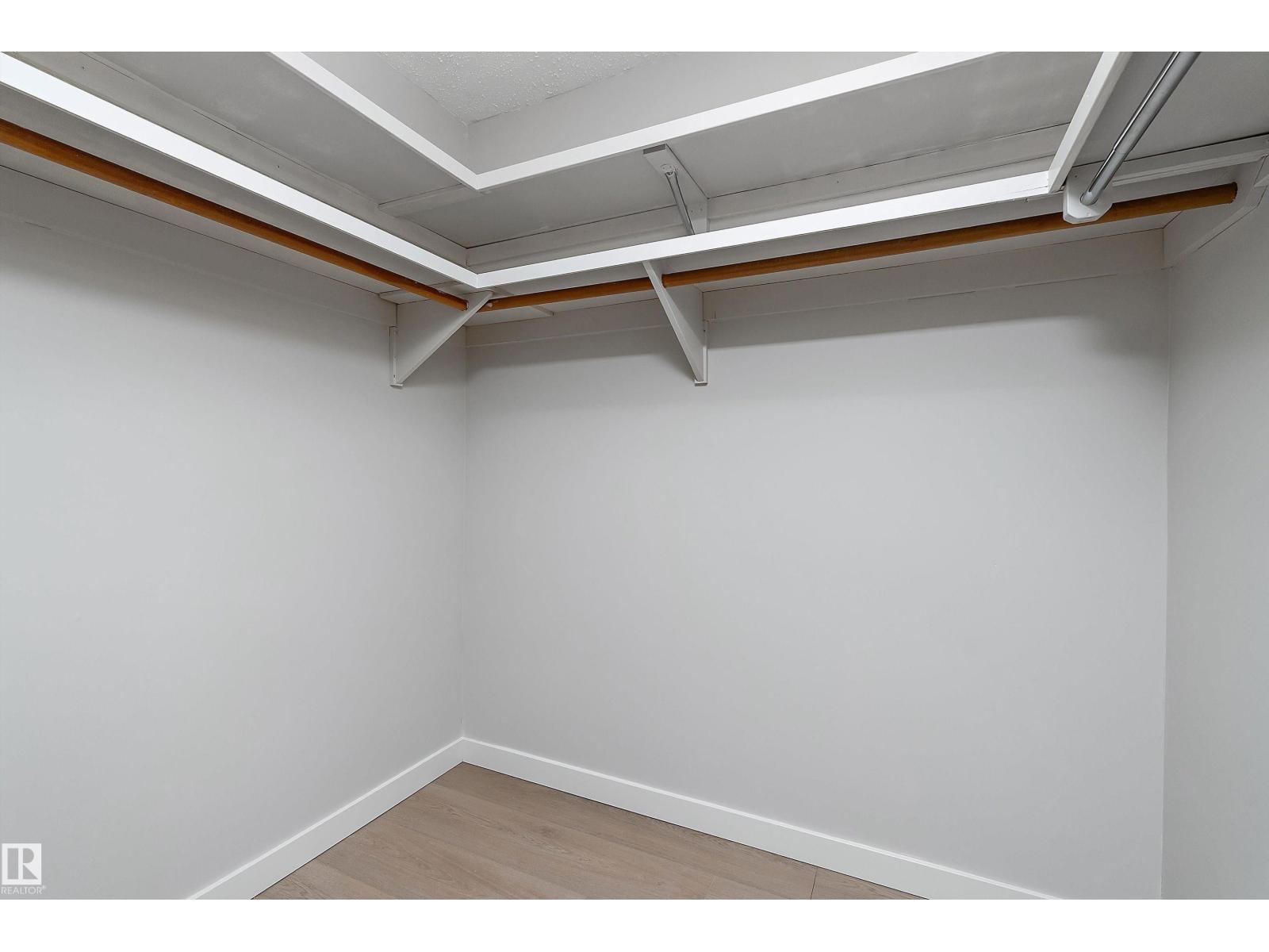 10928 34a Av Nw Property Photo 36