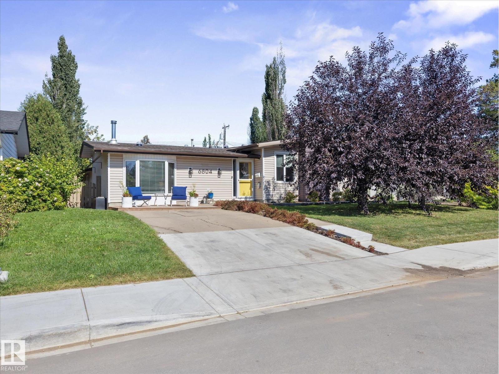 6804 94a Av Nw Property Photo 1