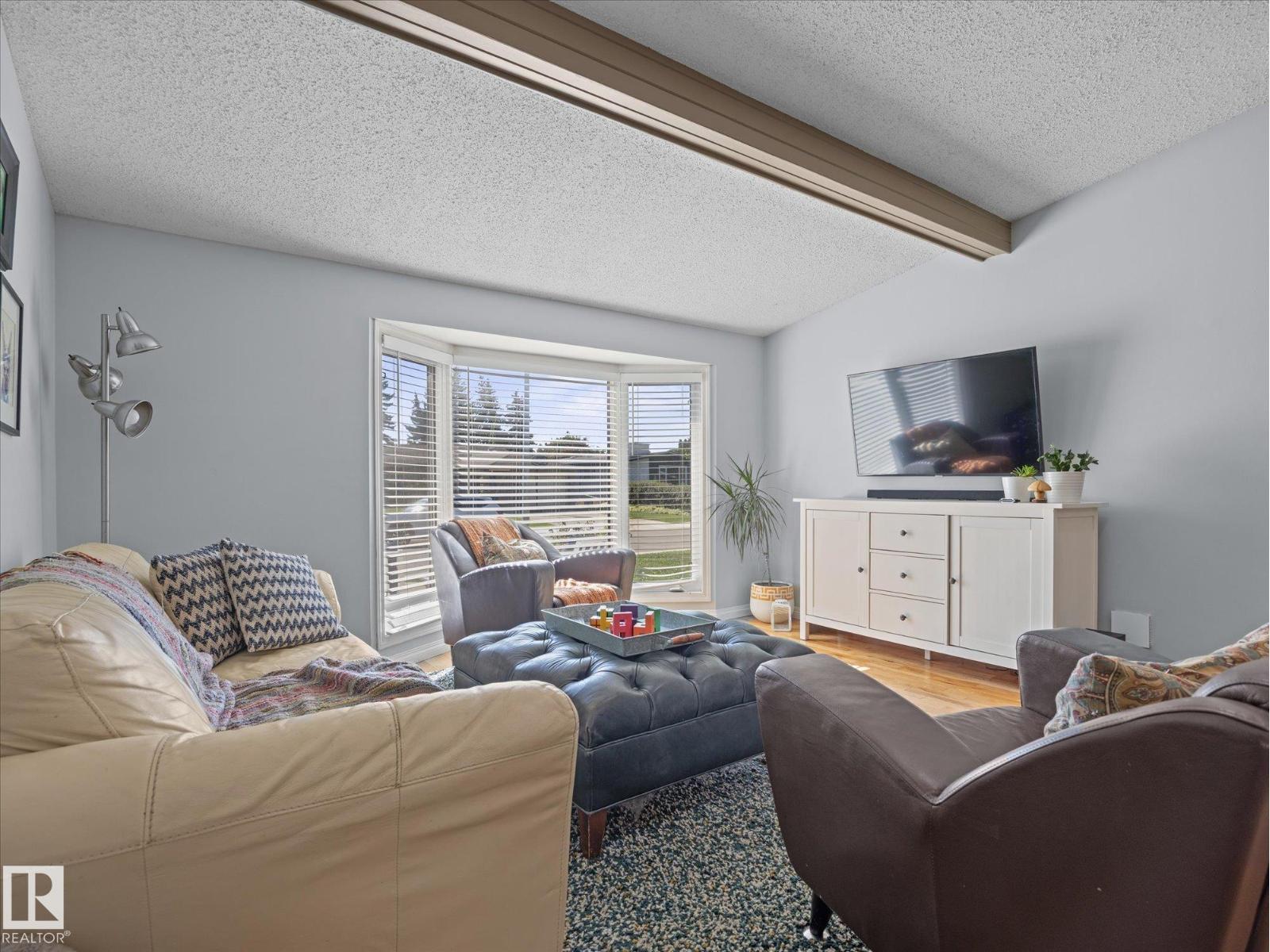 6804 94a Av Nw Property Photo 11