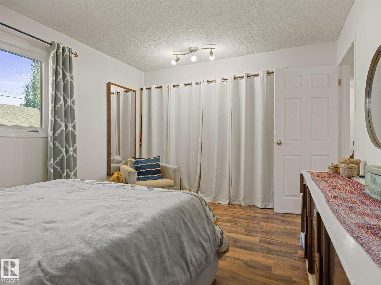 6804 94a Av Nw Property Photo 20