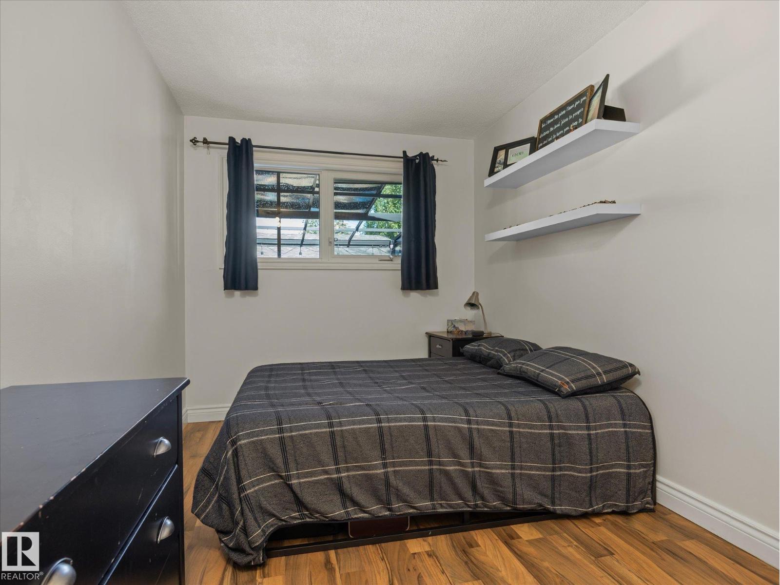 6804 94a Av Nw Property Photo 23