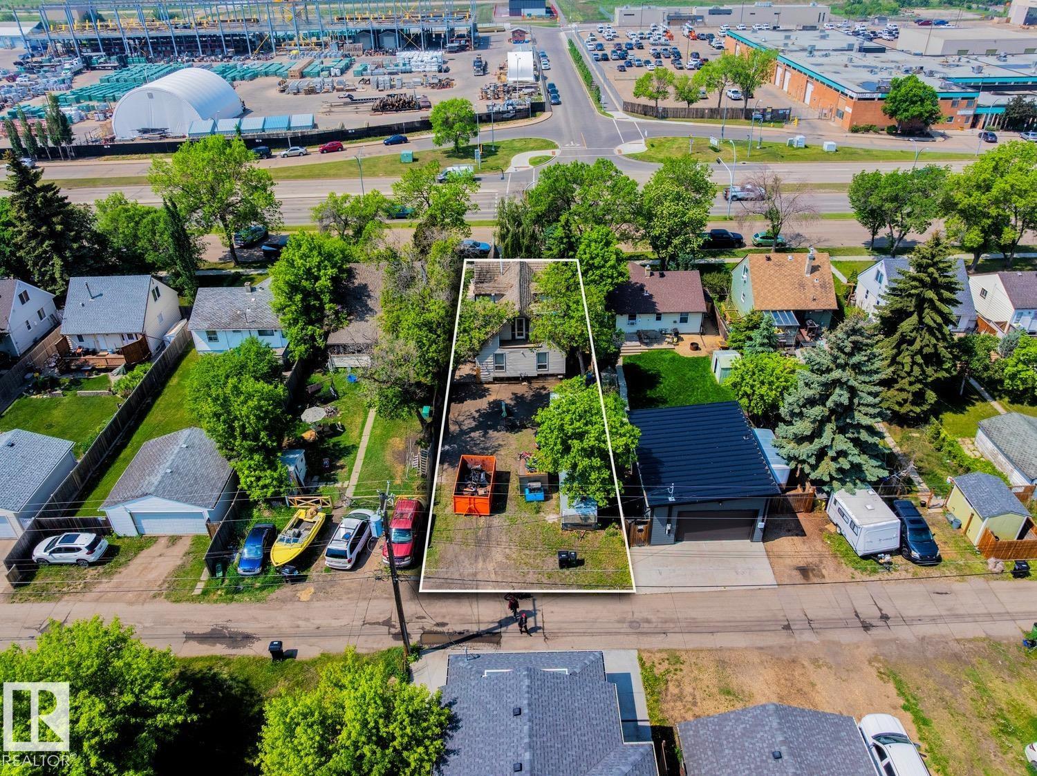12223 107 St Nw Property Photo 4