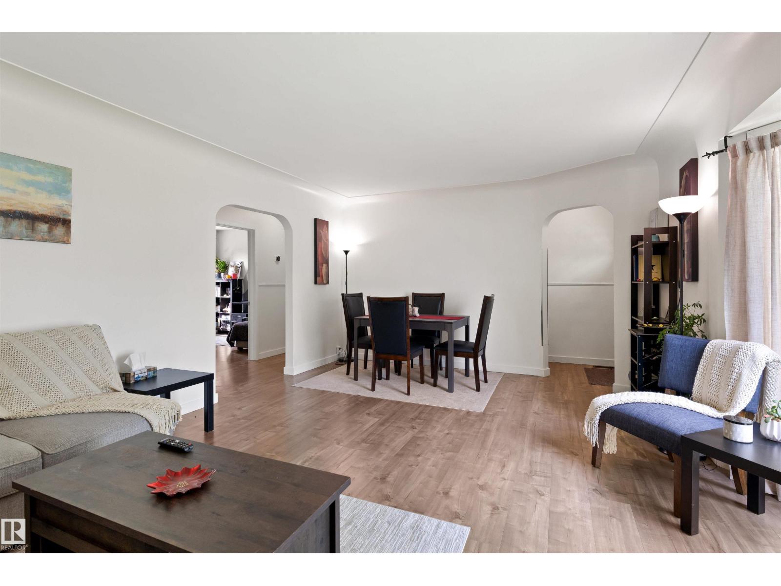 10994 135 St Nw Property Photo 5