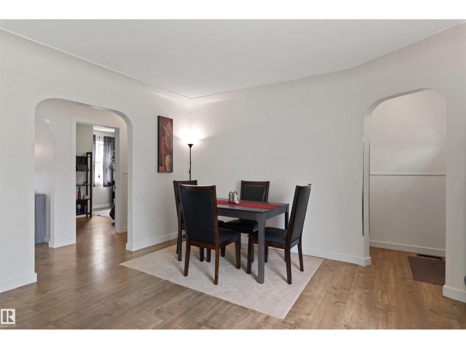 10994 135 St Nw Property Photo 6