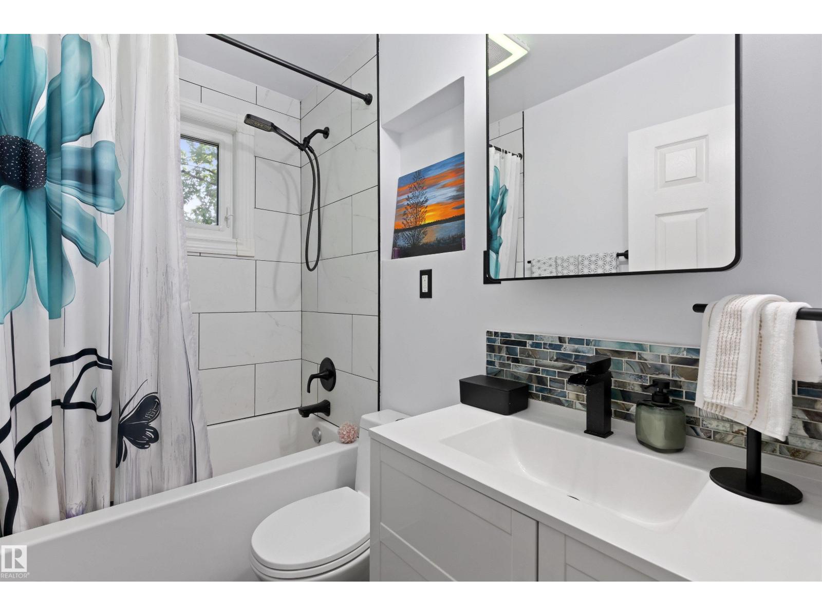 10994 135 St Nw Property Photo 7