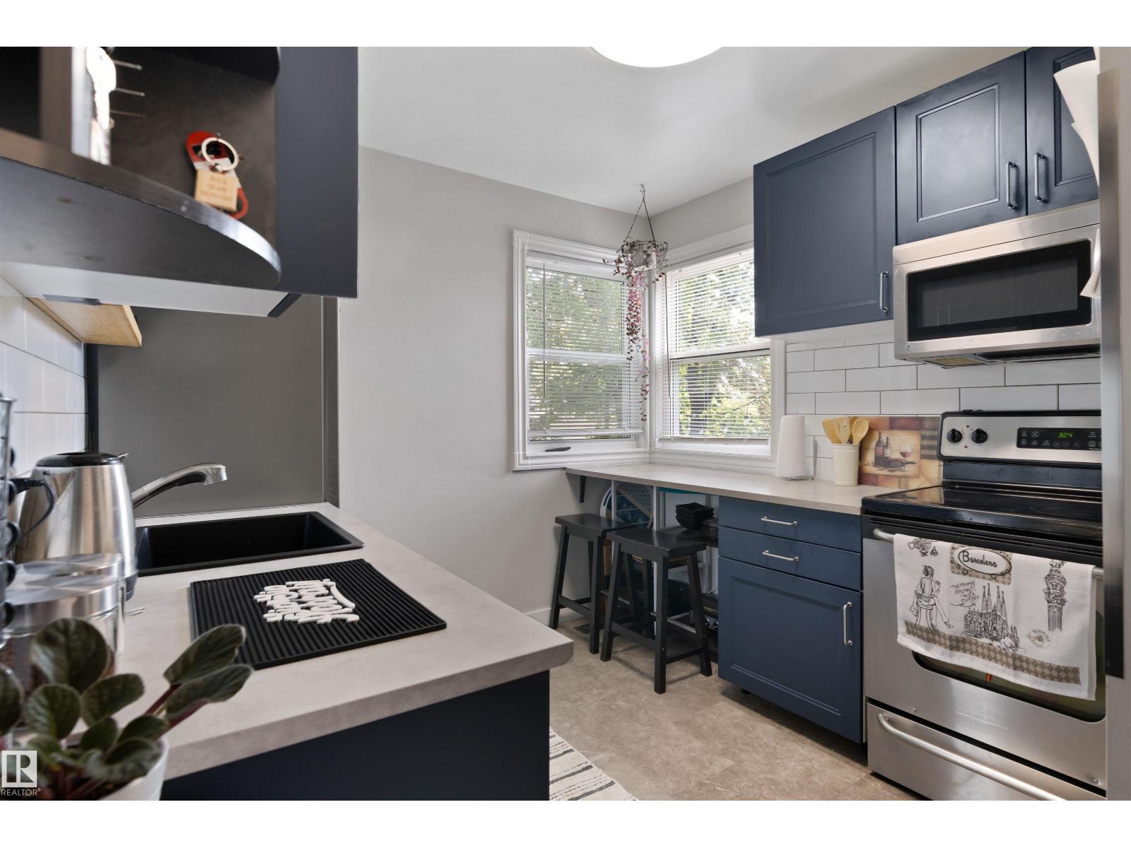 10994 135 St Nw Property Photo 8