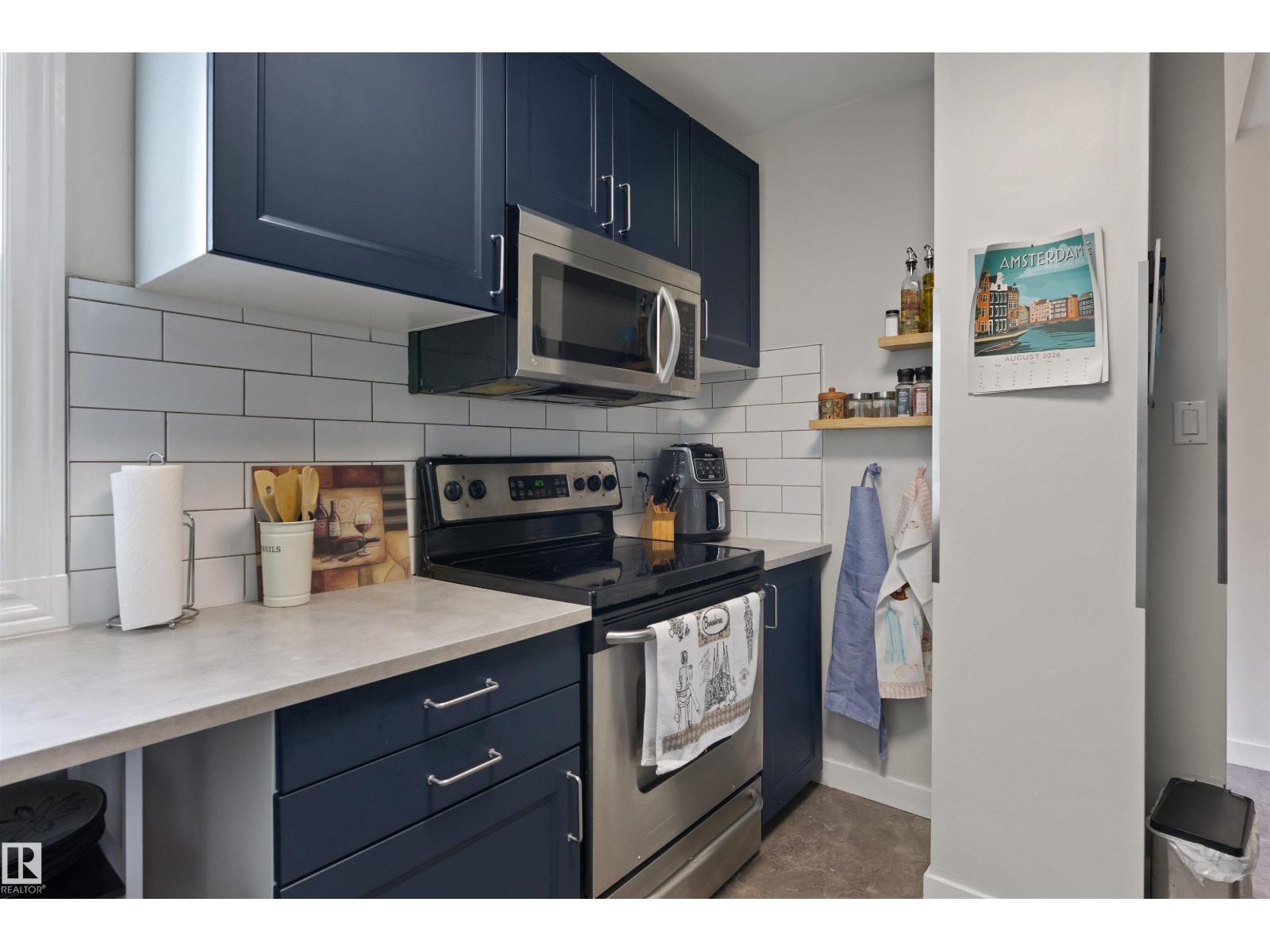 10994 135 St Nw Property Photo 10