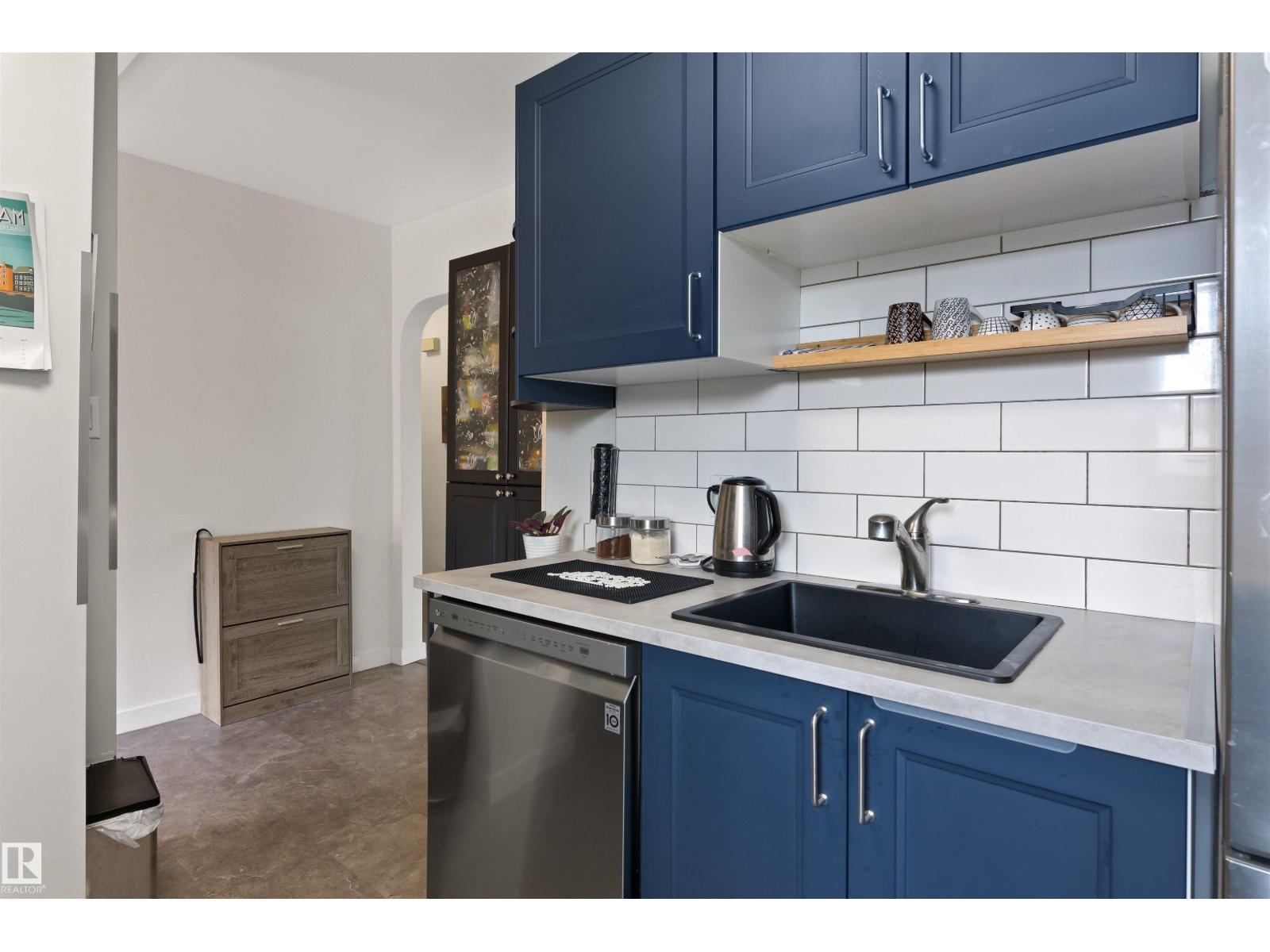 10994 135 St Nw Property Photo 11