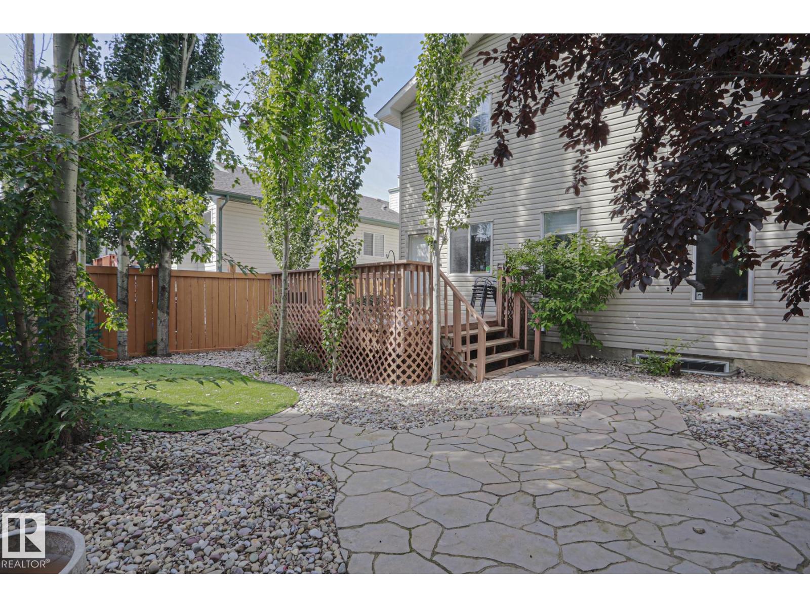 8 Erinwoods Pl Property Photo 44