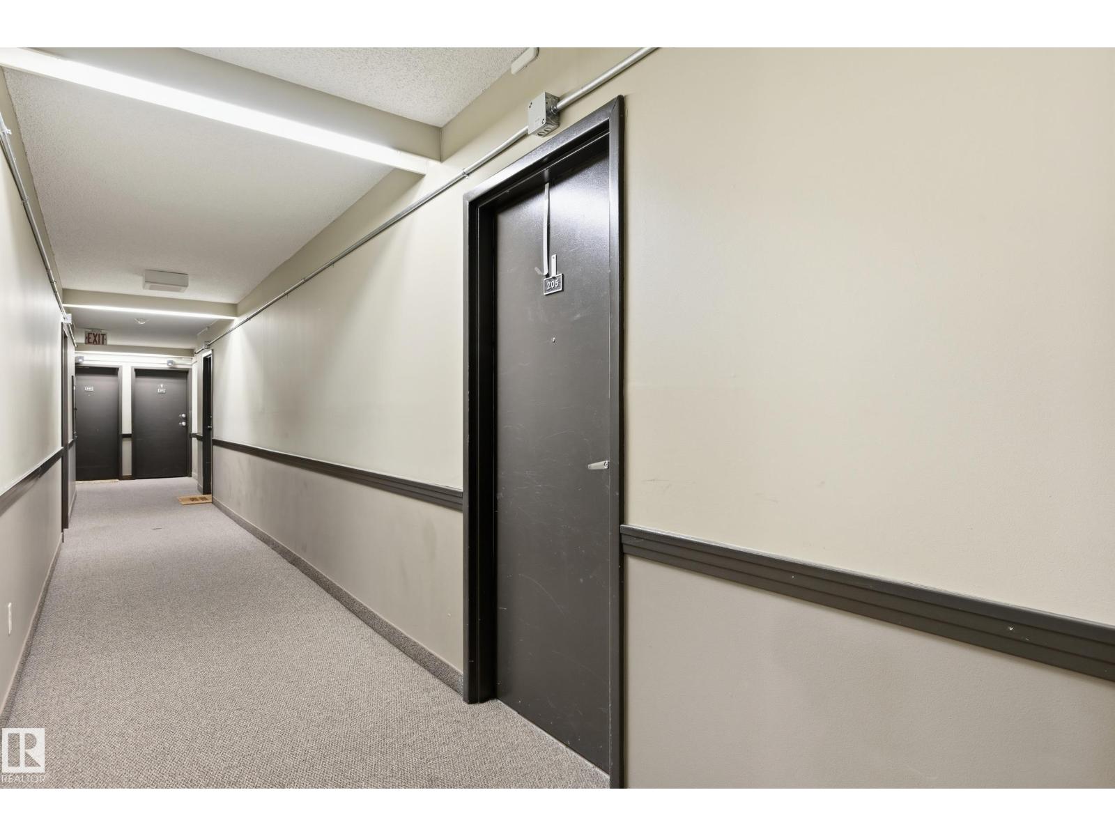 #205 10175 114 St Nw Property Photo 5