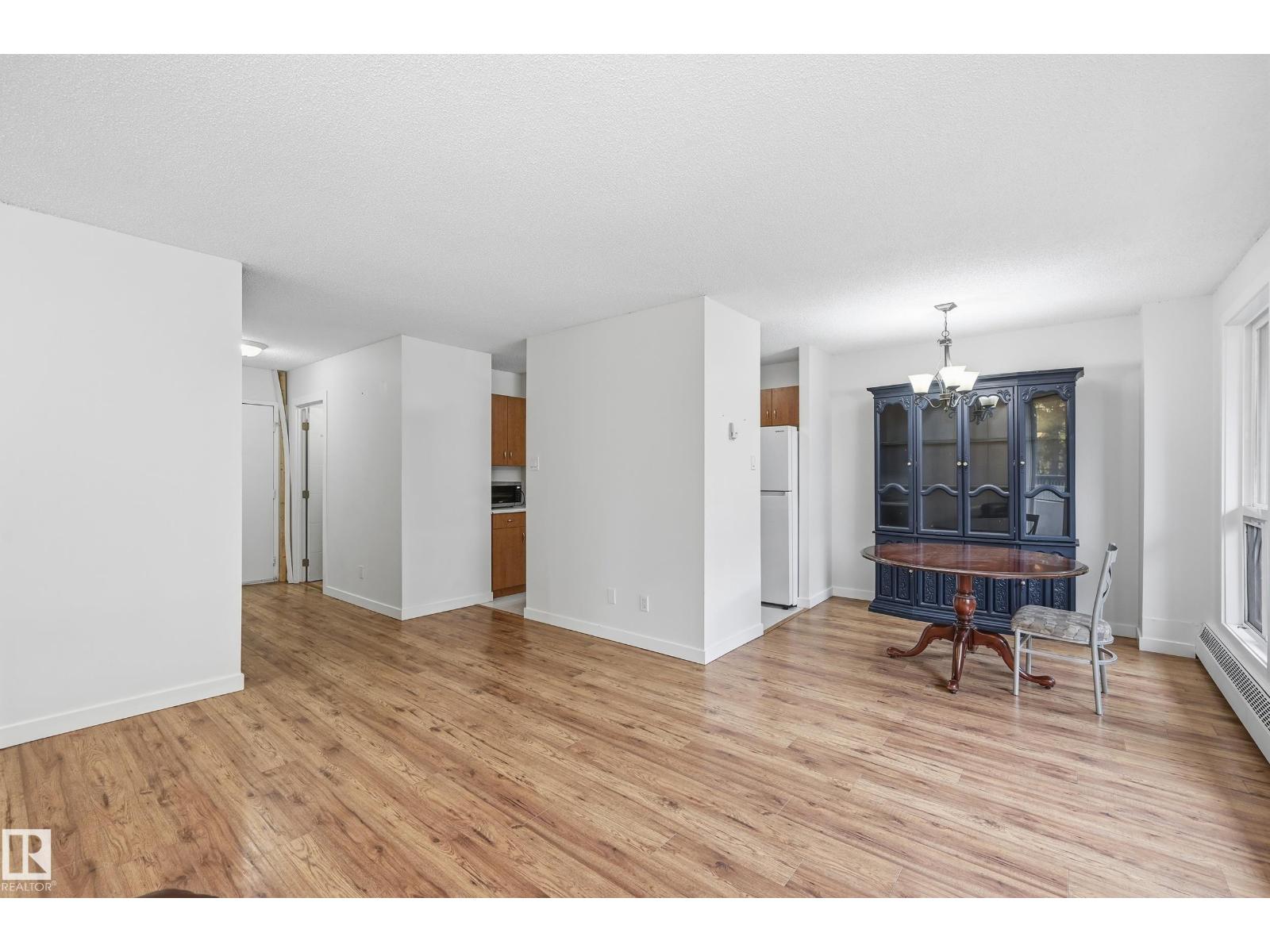 #205 10175 114 St Nw Property Photo 7