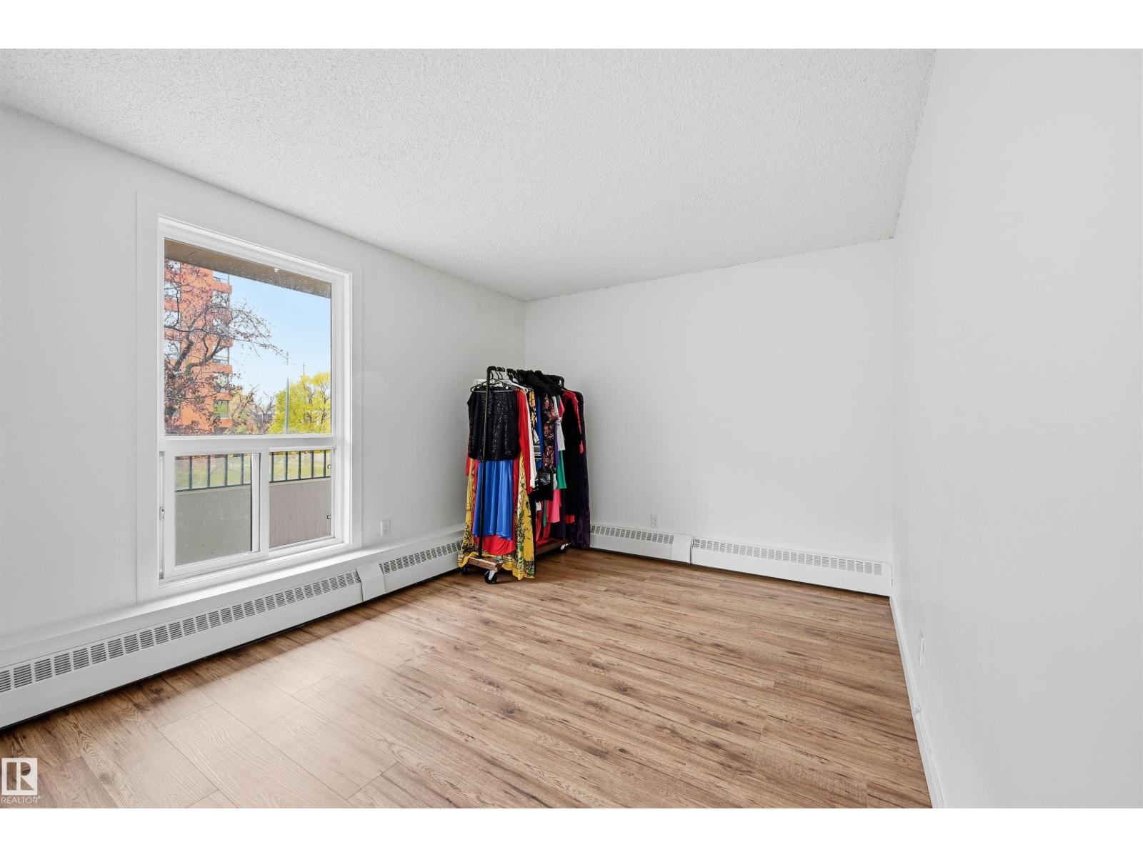 #205 10175 114 St Nw Property Photo 18