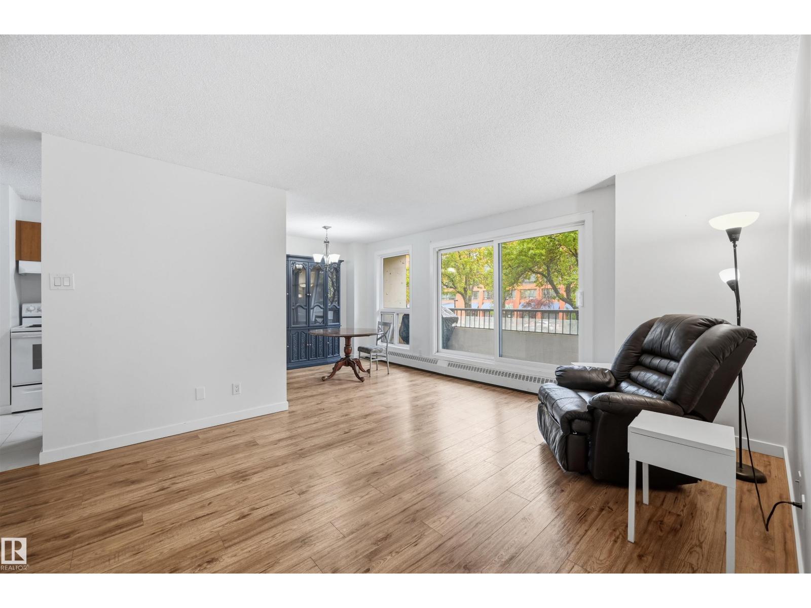 #205 10175 114 St Nw Property Photo 28