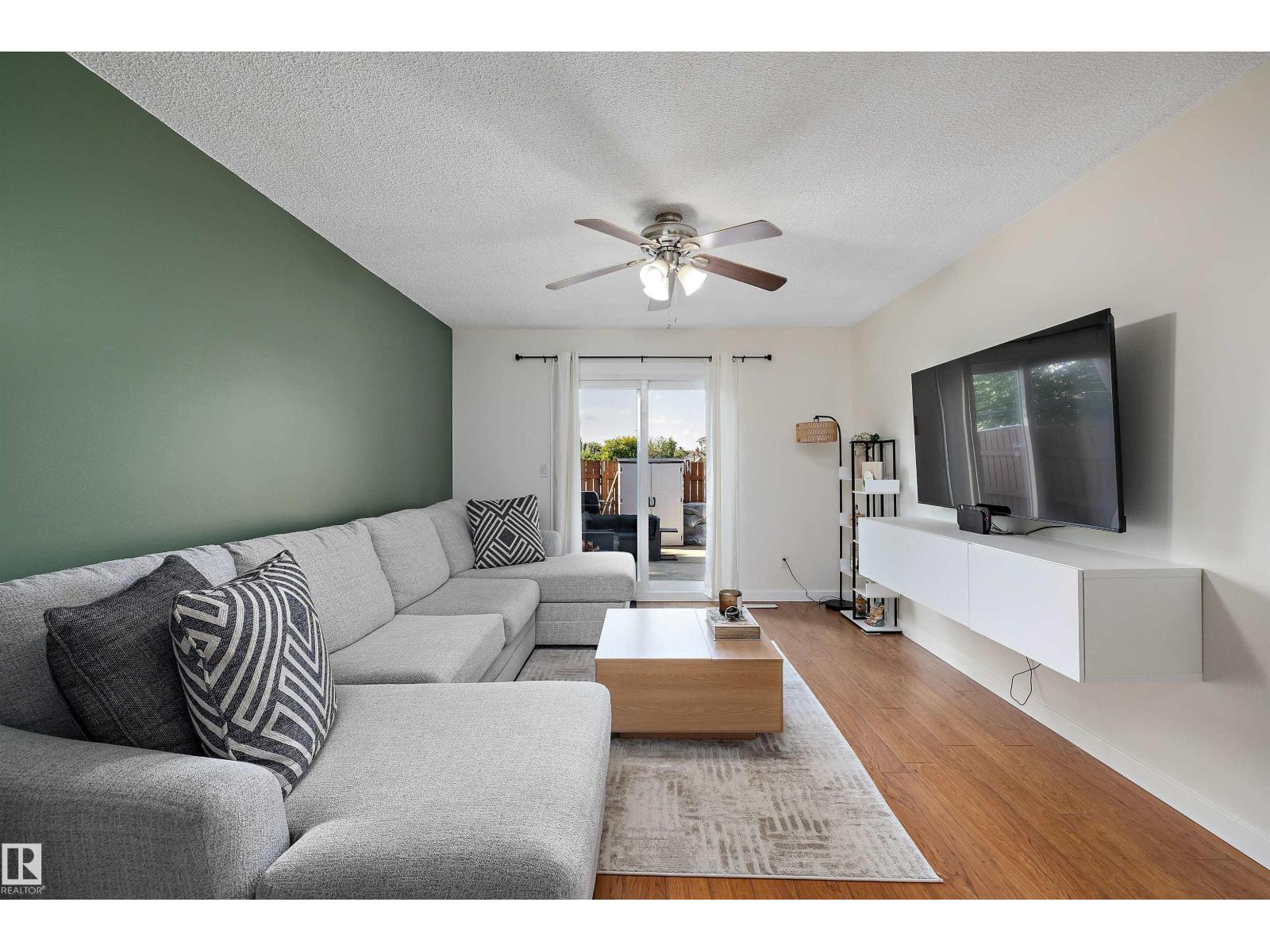 14207 23 St Nw Property Photo 3