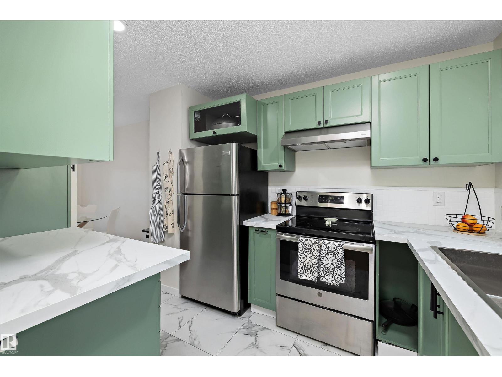 14207 23 St Nw Property Photo 9