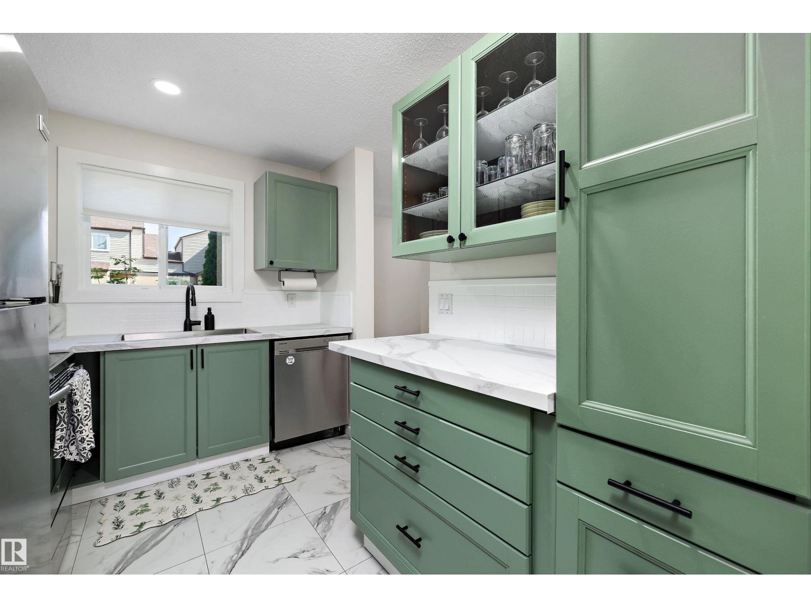 14207 23 St Nw Property Photo 12