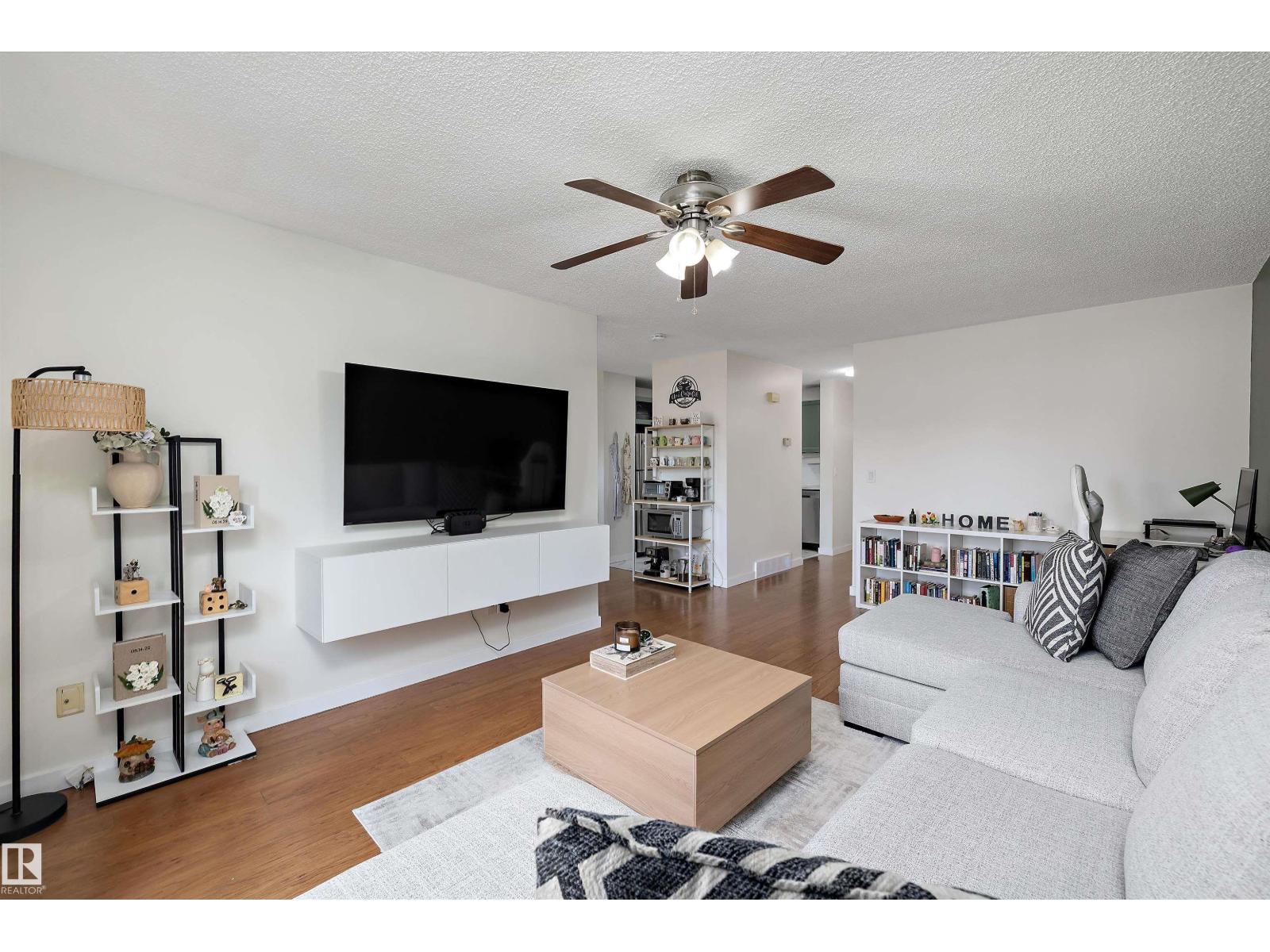 14207 23 St Nw Property Photo 18