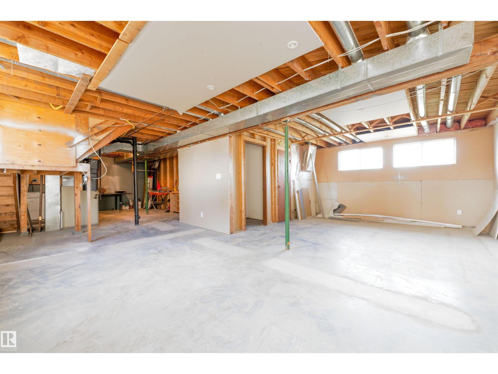 5019 46 St Property Photo 28