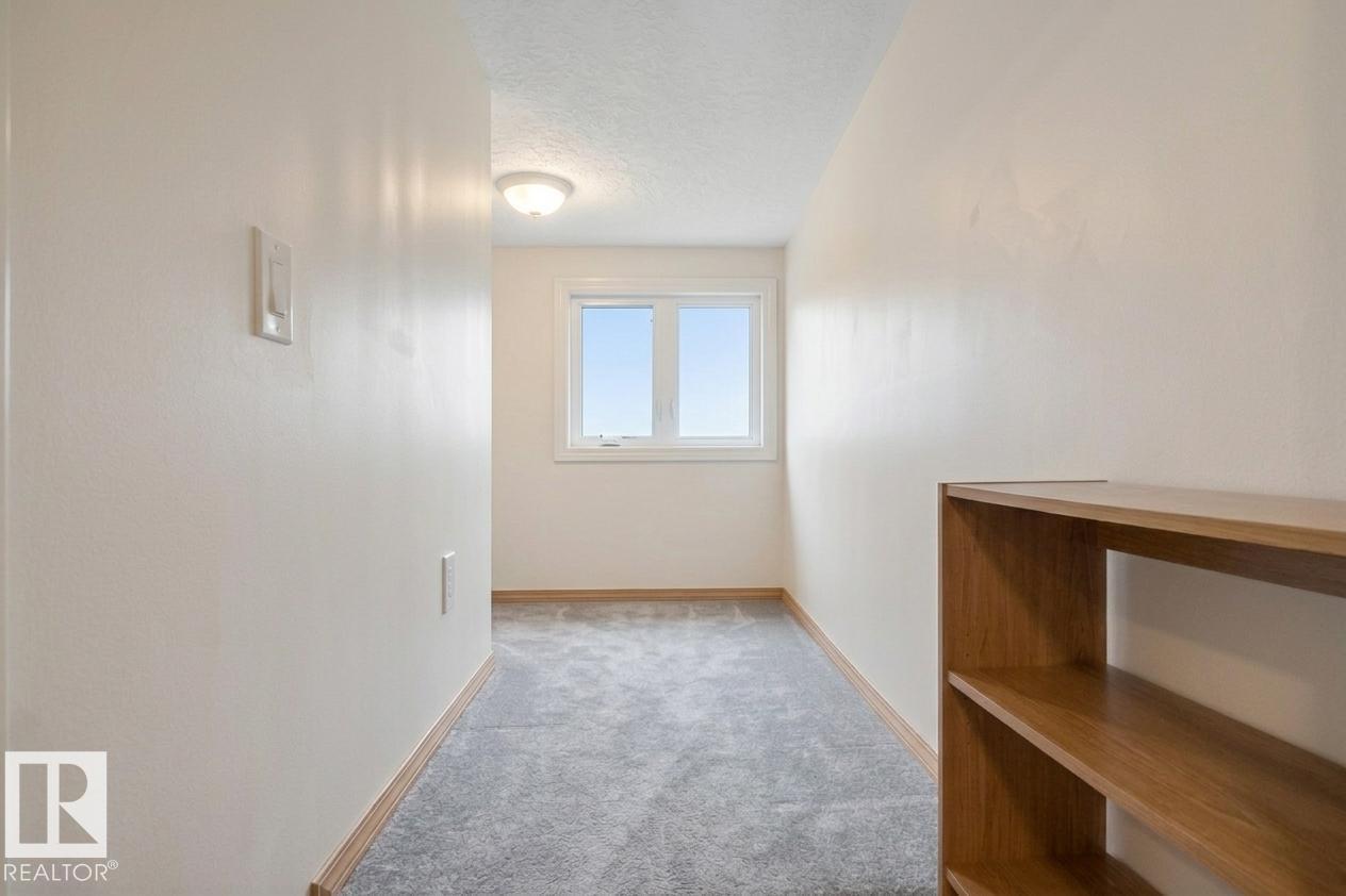 497 Kananaskis Dr Property Photo 6