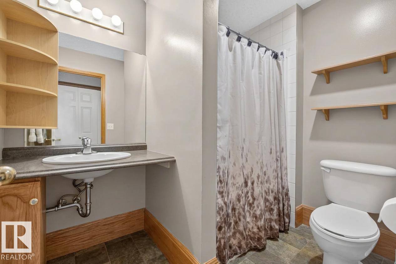 497 Kananaskis Dr Property Photo 16