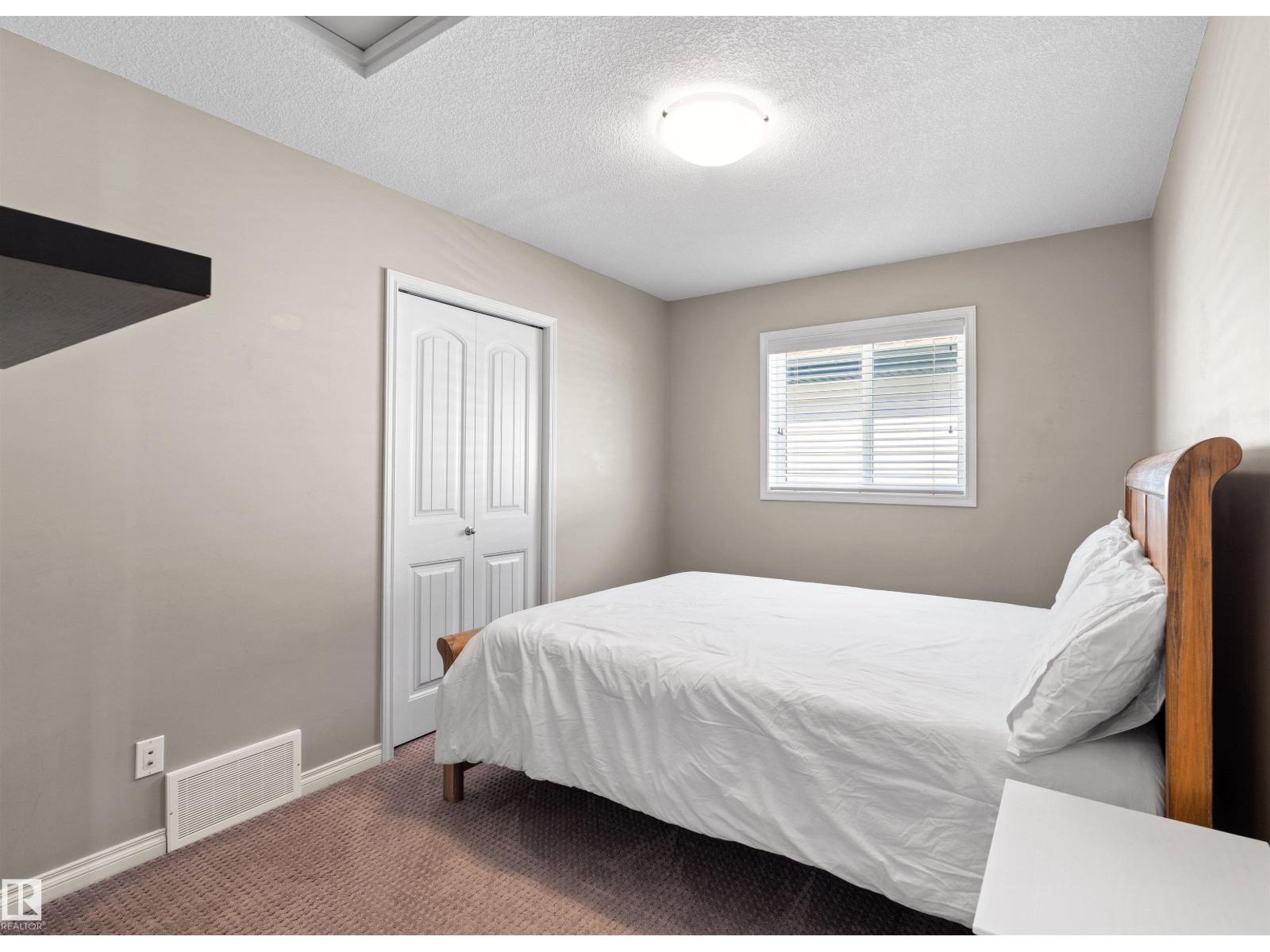 22 Norton Av Property Photo 18