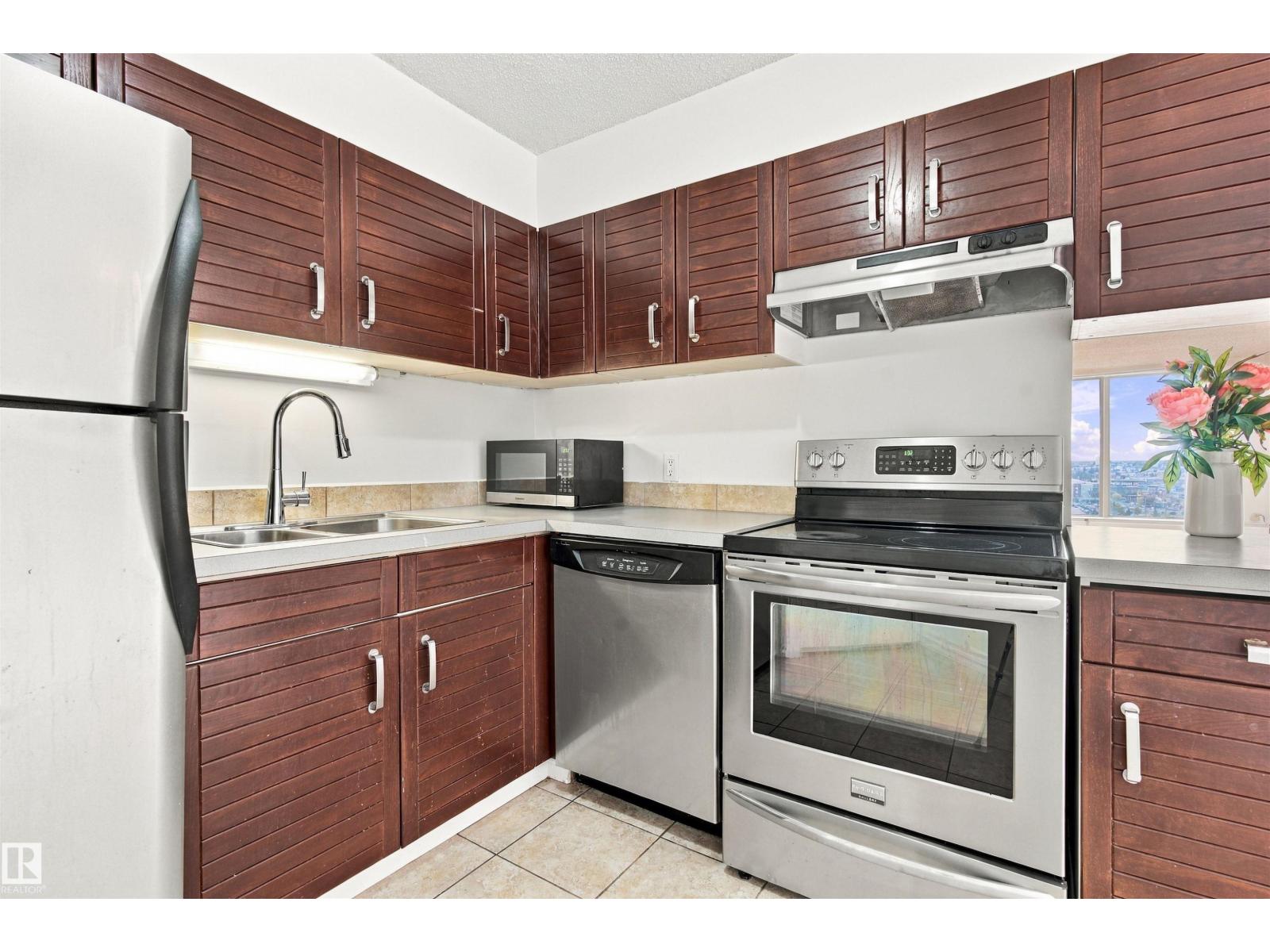 #1304 10149 Saskatchewan Dr Nw Property Photo 25