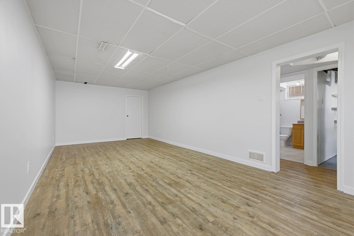 E4513086 Property Photo 28
