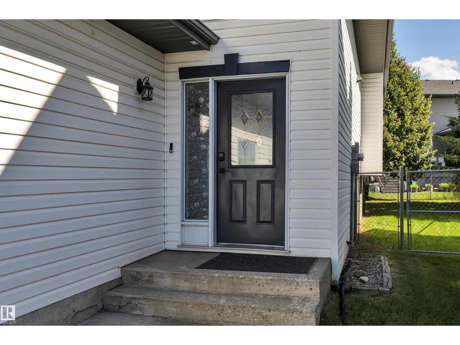 32 Meadowview Dr Property Photo 2