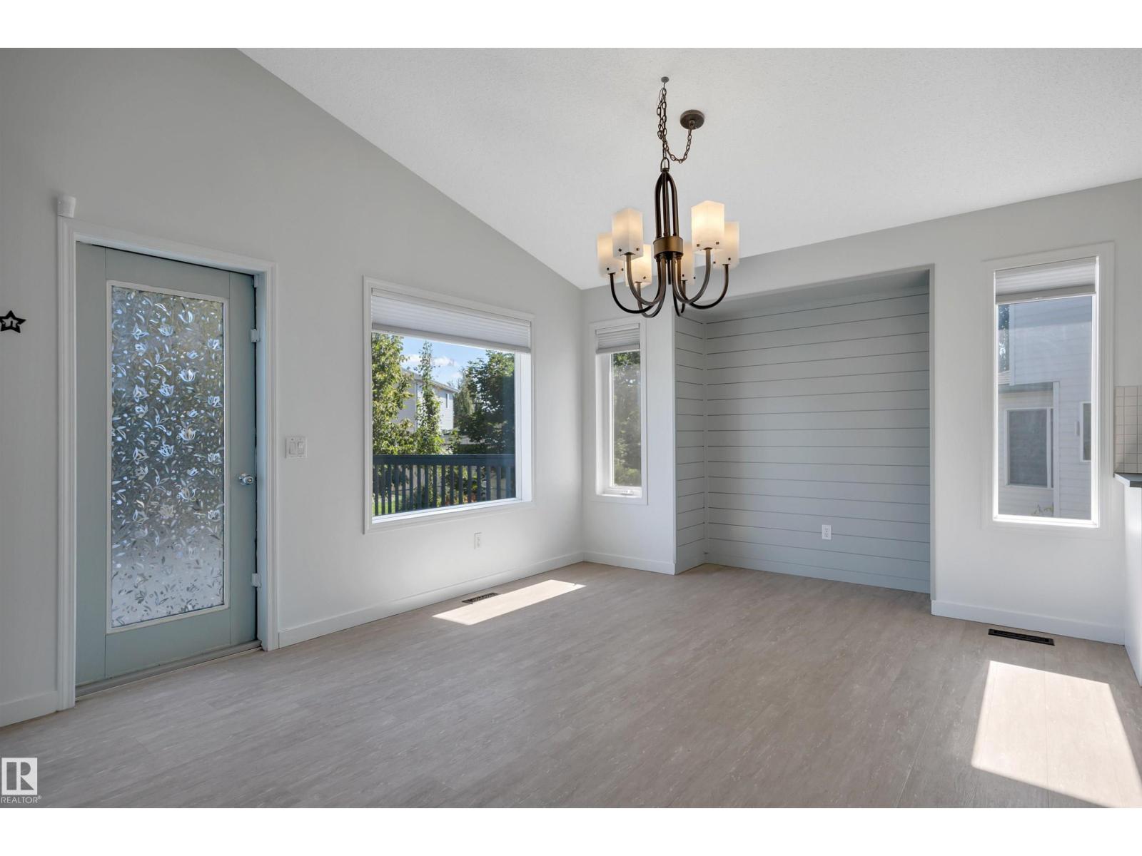32 Meadowview Dr Property Photo 18